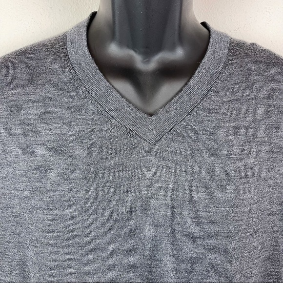 NWT Daniel Cremieux Men Signature V-Neck 100% Merino wool sweater Dark Gray - Picture 3 of 10